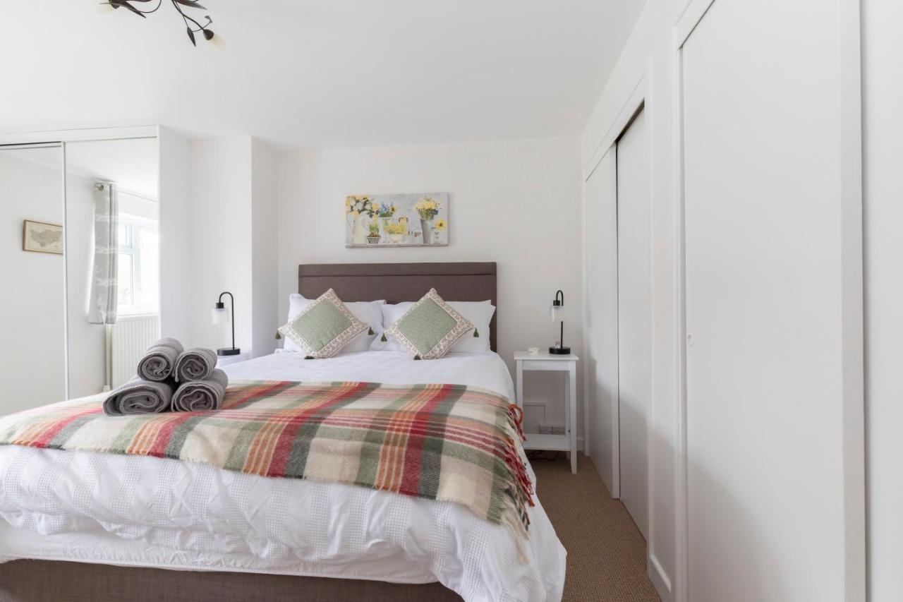 Luxury Cheltenham Home With Ev Charger - Lechampton Hills Kültér fotó